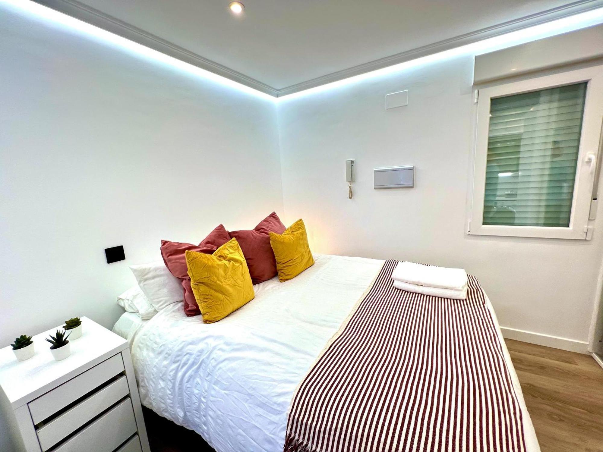 Apartment In The Heart Of Madrid-Piso En Malasaña Exterior foto
