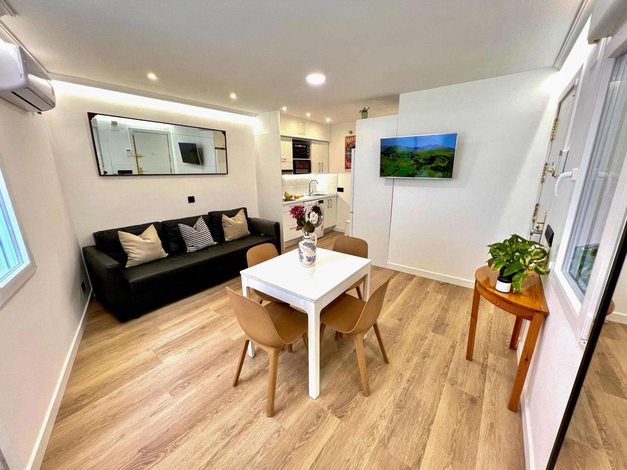 Apartment In The Heart Of Madrid-Piso En Malasaña Exterior foto